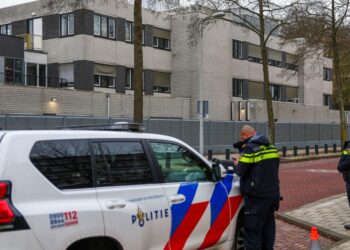 انفجار خلال الليل أمام مدرسة يهودية في أمستردام