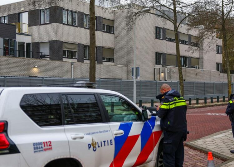 انفجار خلال الليل أمام مدرسة يهودية في أمستردام