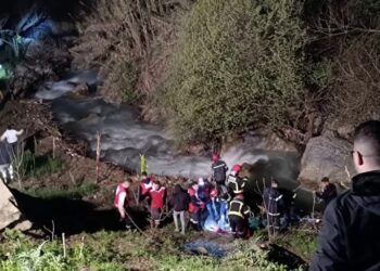 نقل جثة الطفلة سندس إلى طنجة لاجراء التشريح الطبي ومعرفة أسباب الوفاة