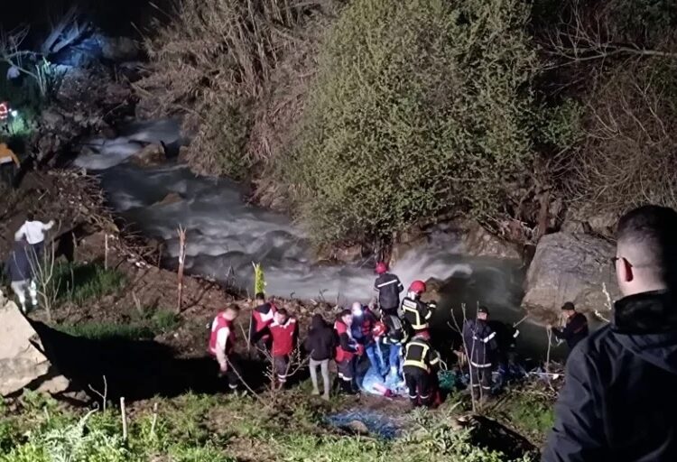 نقل جثة الطفلة سندس إلى طنجة لاجراء التشريح الطبي ومعرفة أسباب الوفاة