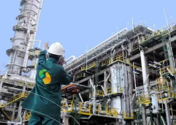 هل يمكن أن تقلص اعادة تشغيل مصفاة “سامير” انعكاسات الحرب الإيرانية على الإقتصاد المغربي ؟