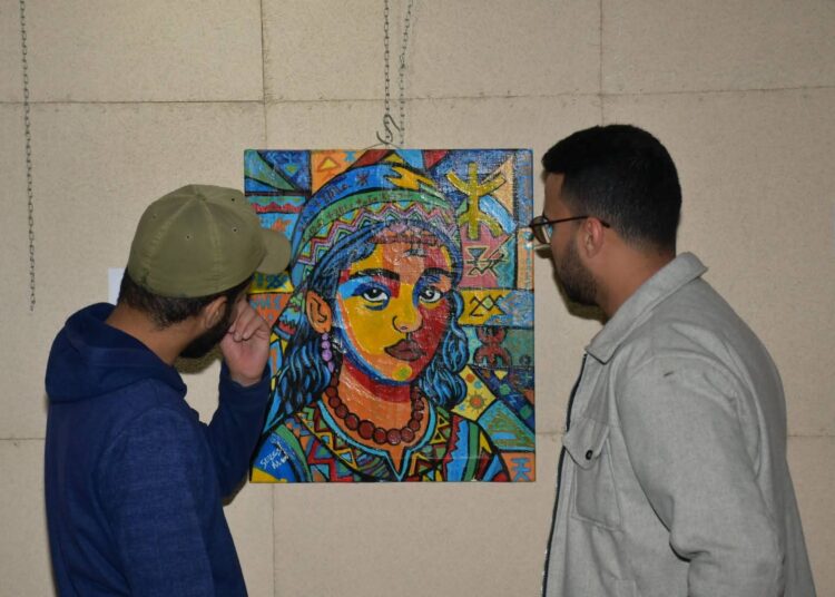 الفنان التشكيلي محمد السوسي يعرض “تيفيراس “في أيت ملول