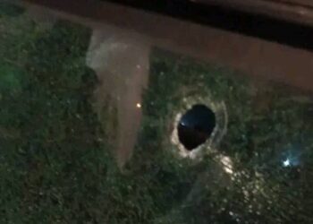 تنقل محفوف بالمخاطر… هجمات بالحجارة تقلق مستعملي الحافلات بسيدي بيبي