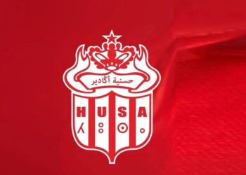 حسنية أكادير.. هل يبتلع الجمهور “طُعم” الاستغلال السياسي تحت غطاء النقد الرياضي؟