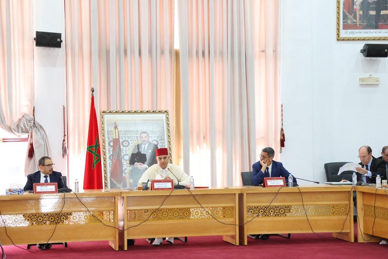 السيد محمد الزهر،عامل عمالة إنزكان أيت ملول يشيد بعمال النظافة ويدعو إلى تعبئة شاملة لتدبير القطاع خلال عيد الأضحى المبارك