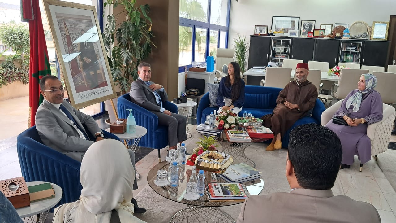 والي جهة سوس ماسة يستقبل صاحبة أعلى معدل في البكالوريا على صعيد الجهة
